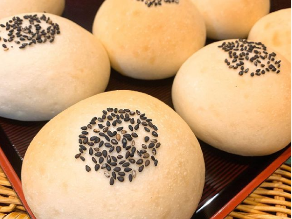 1/3～5期間限定販売 開運あんぱん | 松本のベーカリー＆カフェ スイート